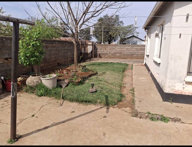 2 BEDROOM FREEHOLD FOR SALE IN VILLA LIZA
